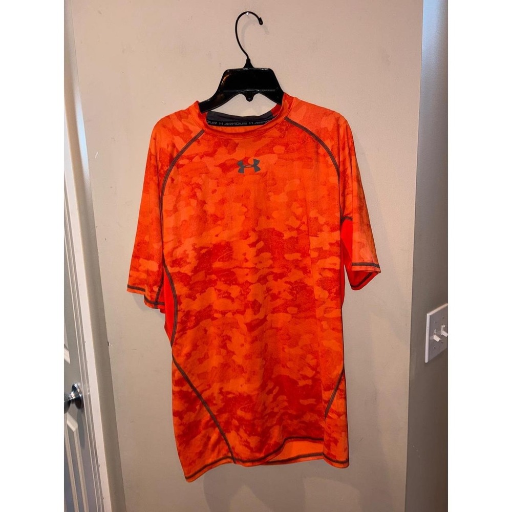 Under Armour Mens HeatGear Orange Camo Short Sleeve Athletic Shirt Large